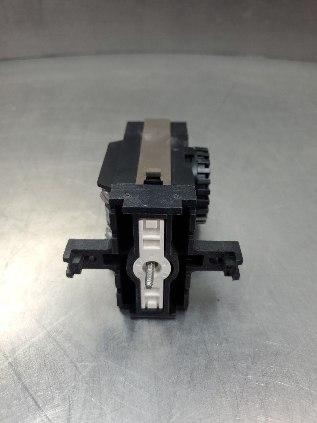 GE CR122BX1A Ser A Pneumatic Timer, 2-60 Sec.                              4D-31