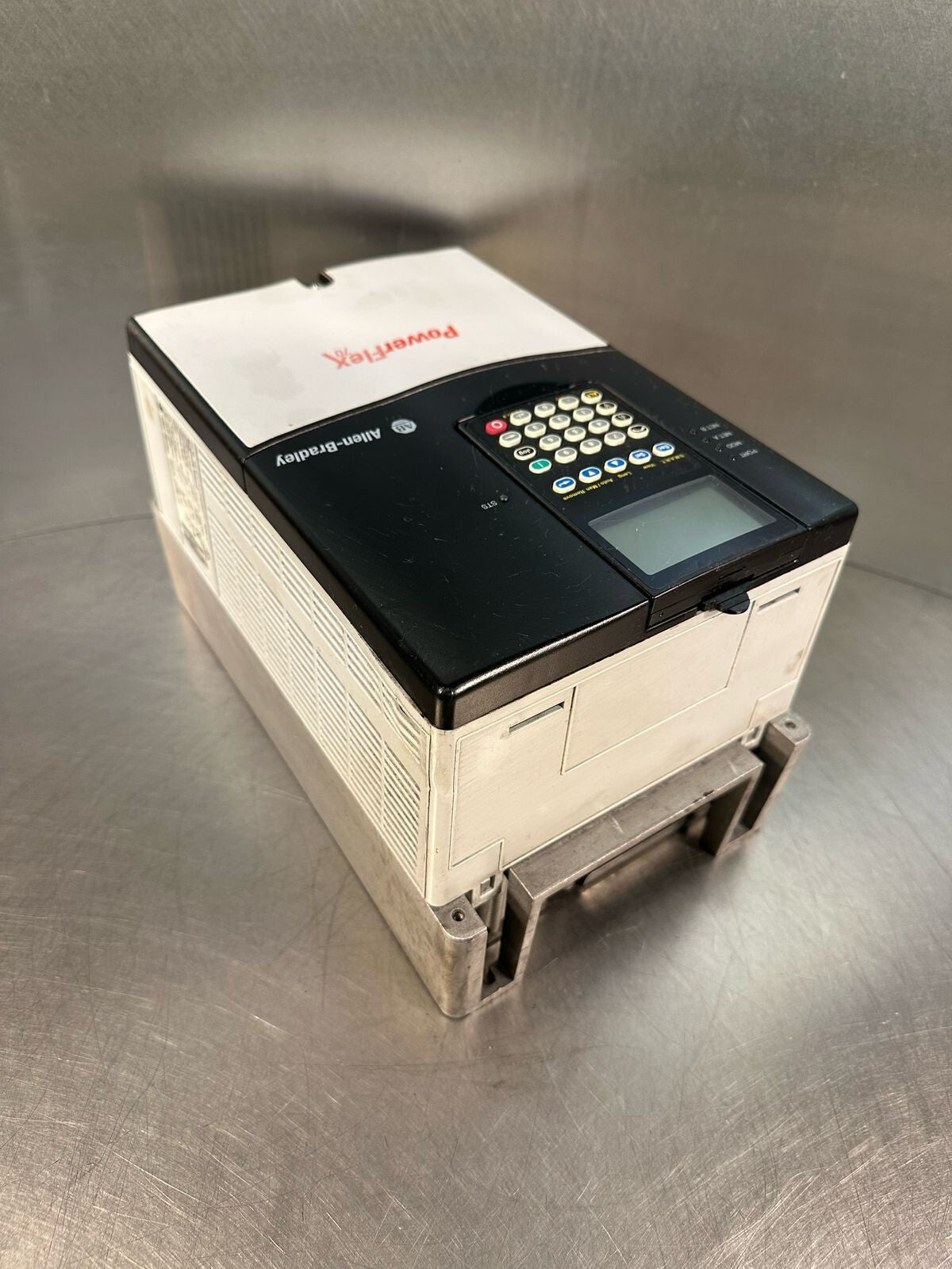 Allen Bradley 20AD011A0AYNANC0 /A  PowerFlex 70                    (8.4.2)