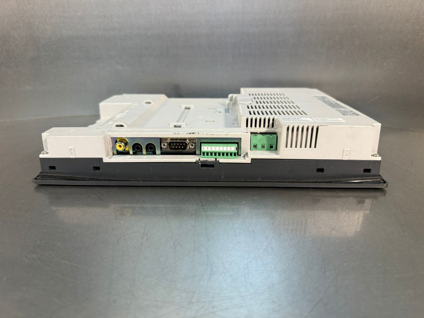 Idec HG4G-CJT22MF-B Touchscreen Operator Interface 24Vdc 27W Class2 (8.5.5)