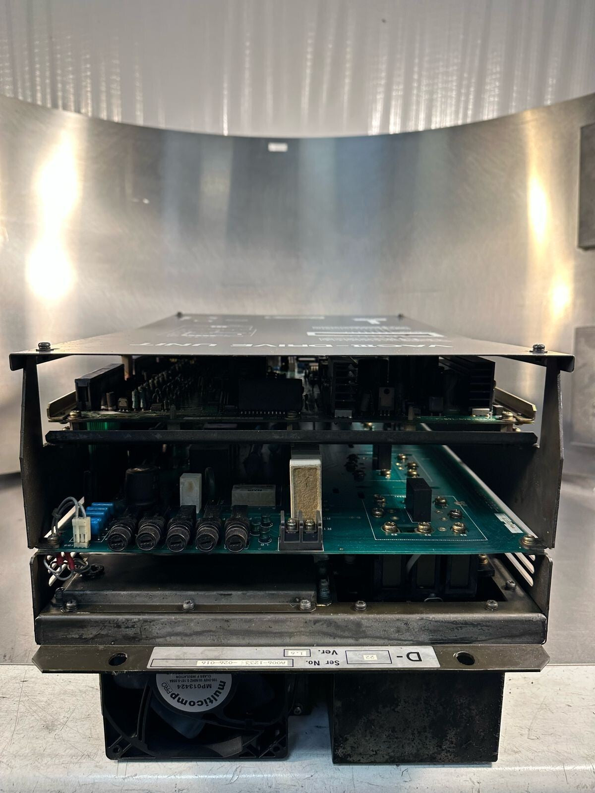 Okuma VacIII DRIVE UNIT D22 VACA303D                       (2.5.4)