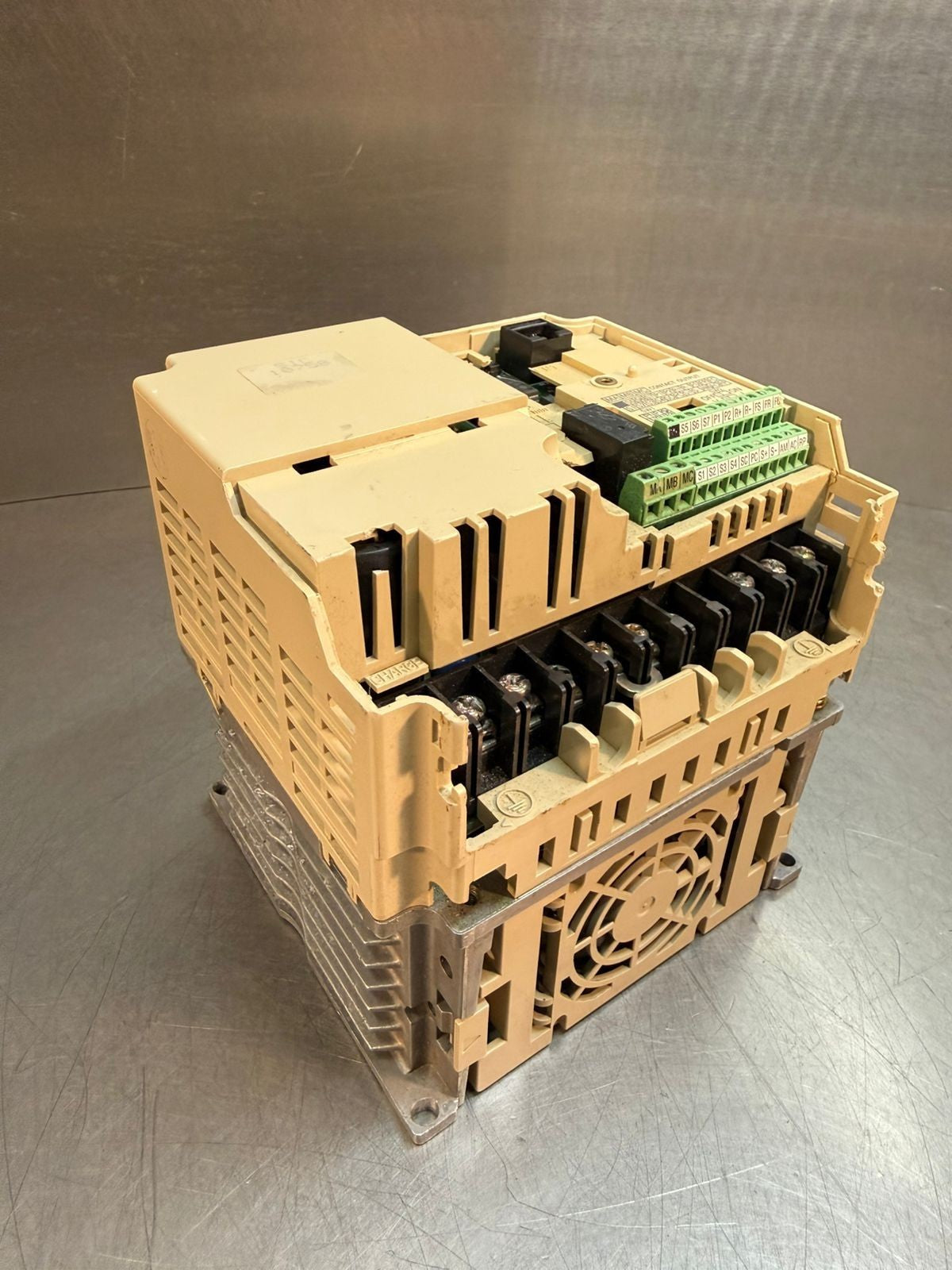 Magnetek MVB009 Ac Drive 5HP 400V 3PH                     (4.6.1)