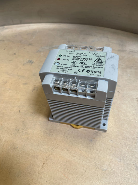 Omron S82K-03012 White AC 50-60HZ / DC 2.5A Prog. Industrial Control.(BIN4.4.3)