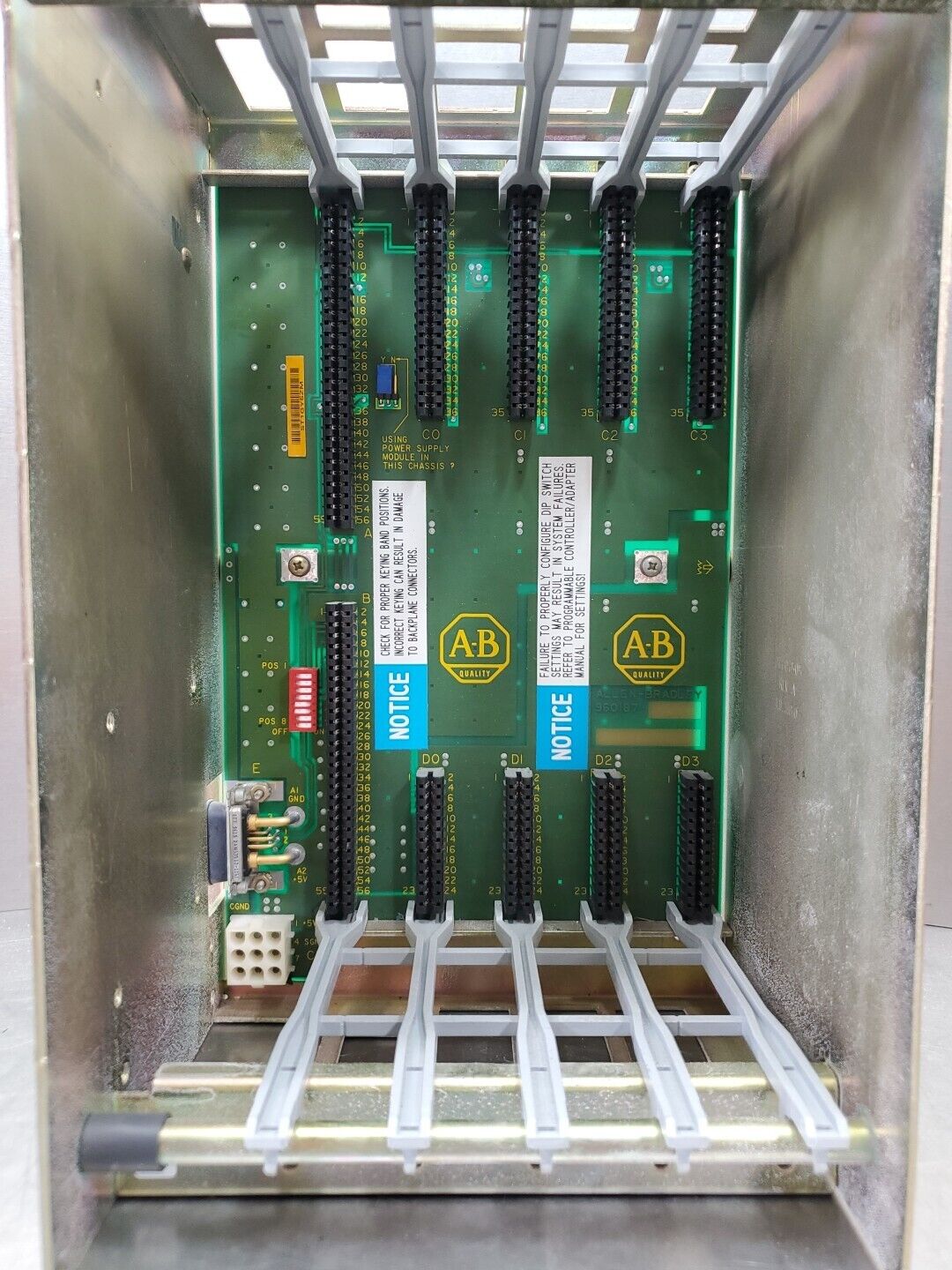 Allen Bradley 1771-A1B Ser.B 4-Slot I/O Chassis.                           3E-42