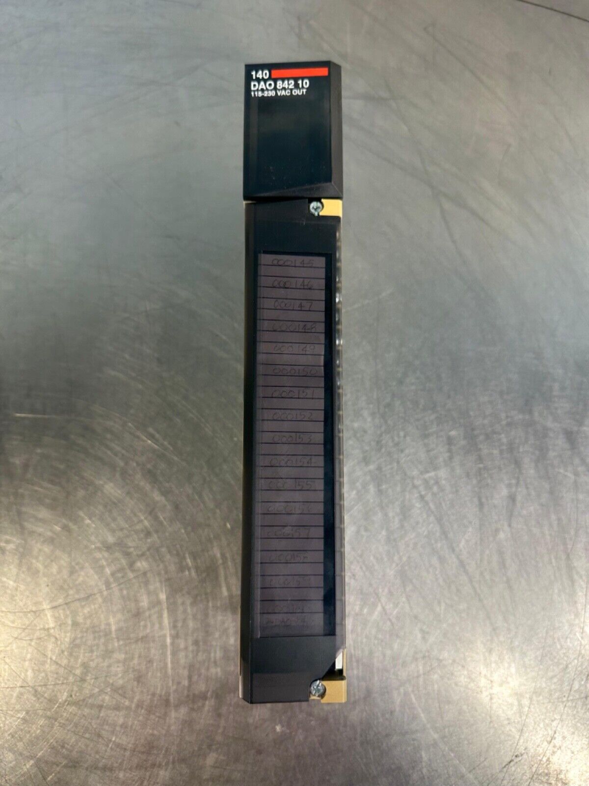 Schneider - 140 DAO84210 Output Module, 115-230VAC, (3B-29)