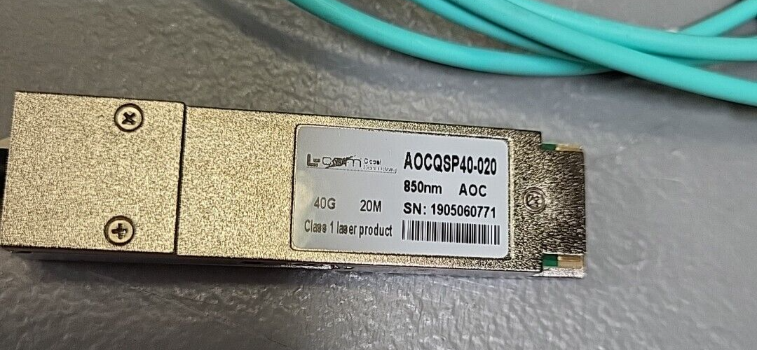 Active Optical Cable Breakout QSFP+ 40Gbps to 4x10G SFP/20M AOCQSP40-020(BIN461)