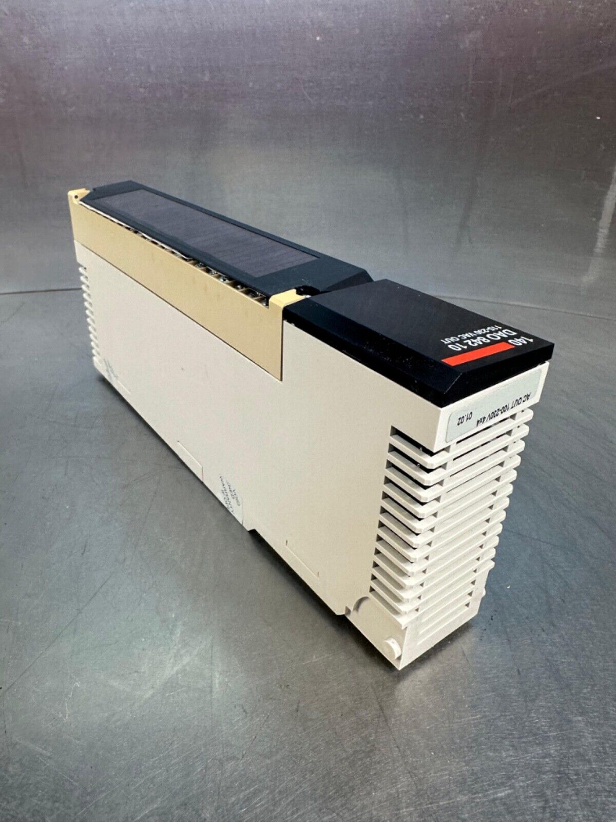 Schneider - 140 DAO84210 Output Module, 115-230VAC, (3B-29)