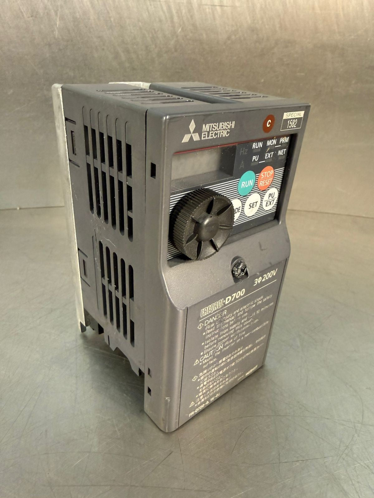 Mitsubishi FR-D720-014-NA Compact Variable Sp Drive 3Ph AC200-240V (5.4.3)