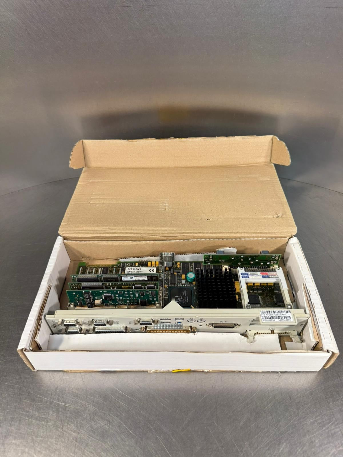 Siemens 6FC5357-0BB22-0AE0 Sinumerik 840D/DE Ver. E                (2.2.4)