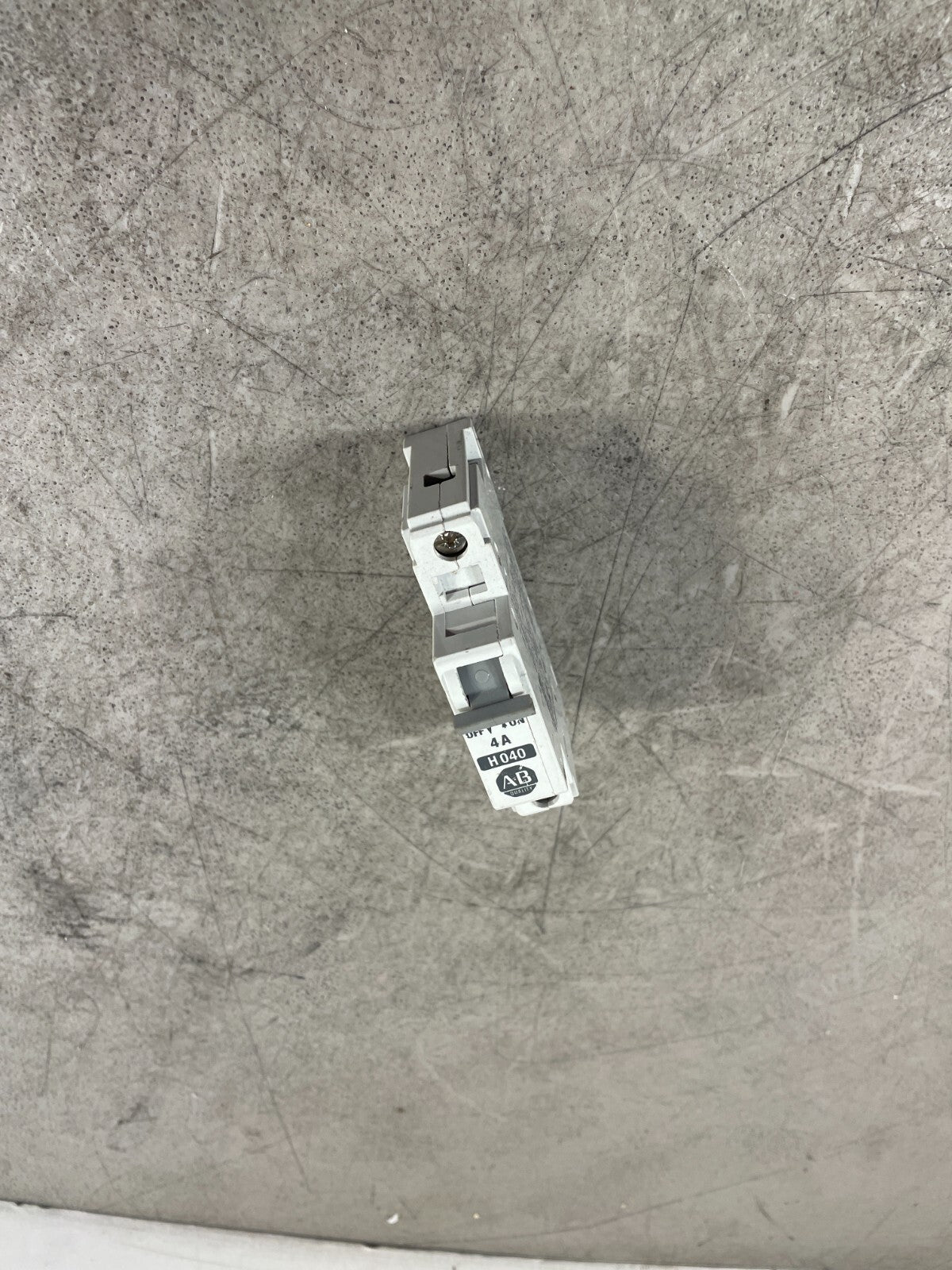 ALLEN BRADLEY 1492-CB1 H040 4A Manual Motor Contoller/Circuit Breaker @1.5.3