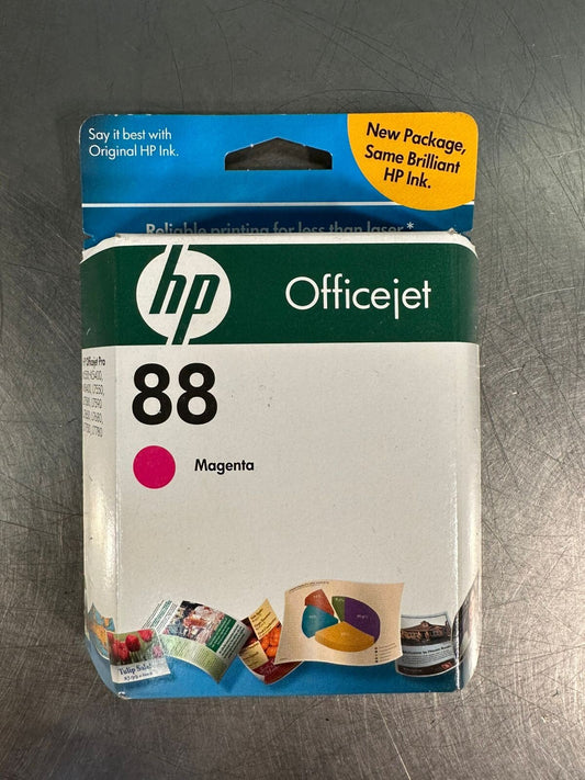 Hp 88 Magenta Ink Cartridge C9387AN NEW  Genuine                   (3.5.1)
