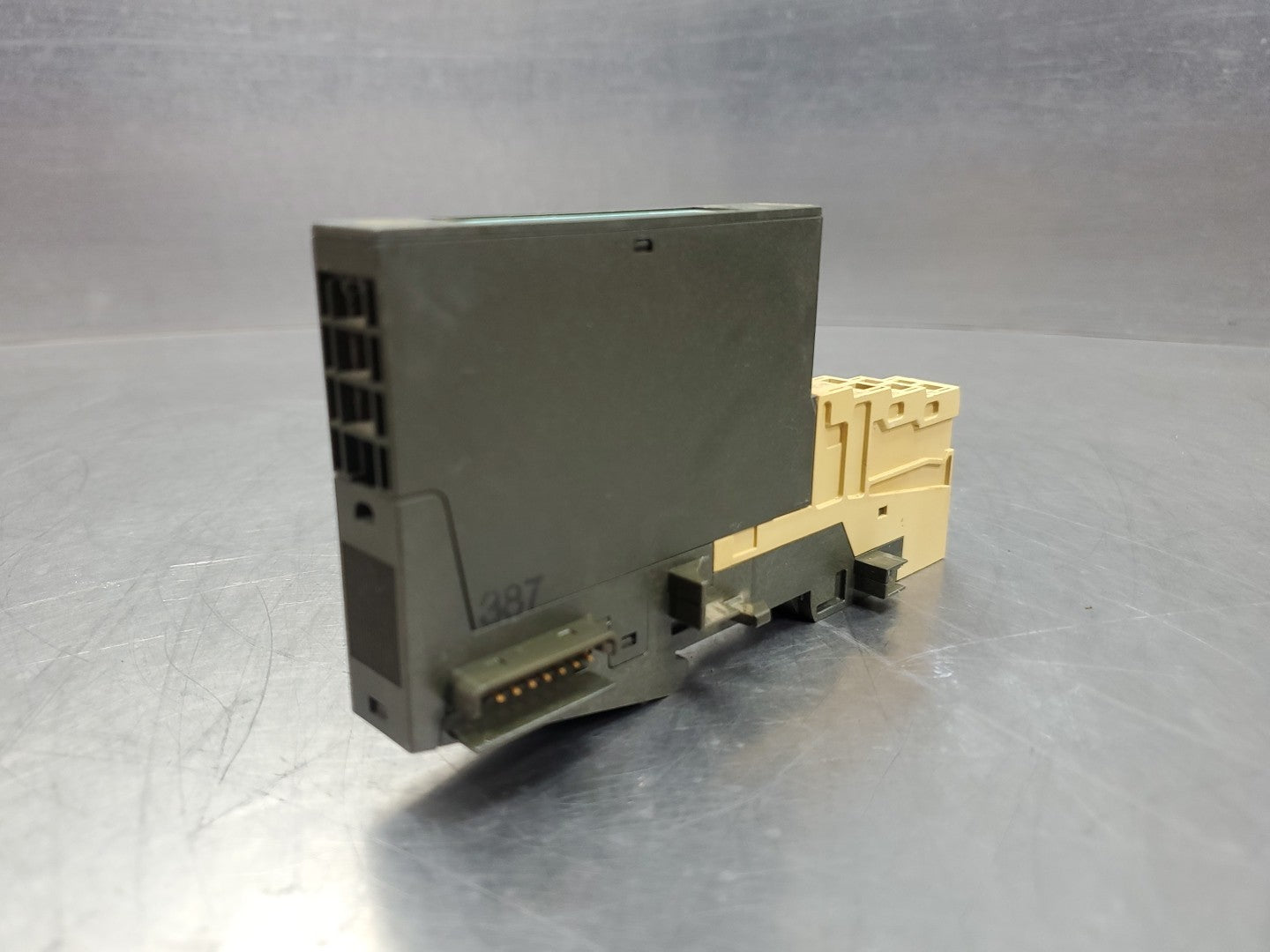 47085306