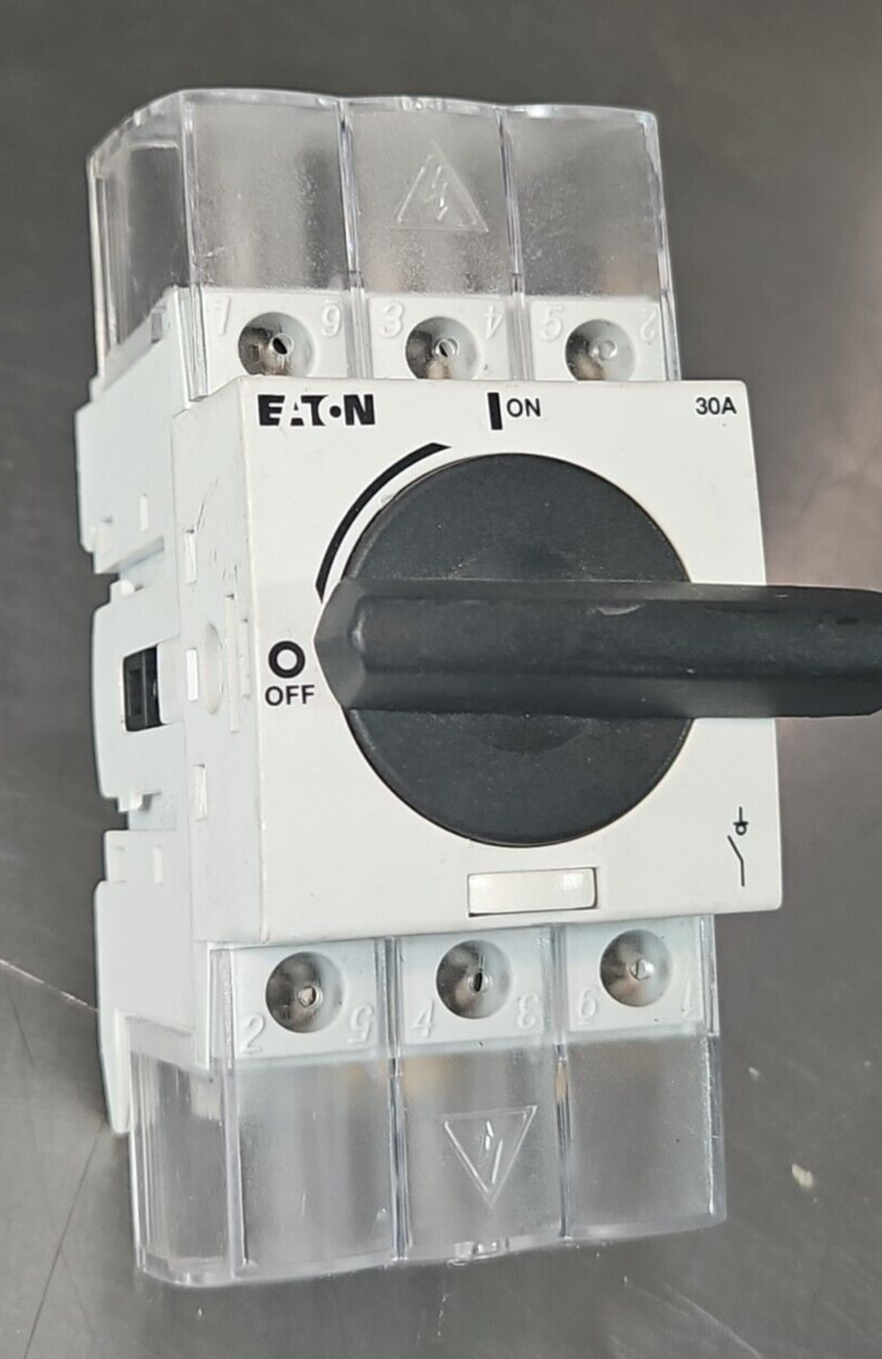 Eaton R5A3030U Non-Fusible Rotary Disconnect Switch 30A 3P 600V           loc4C3