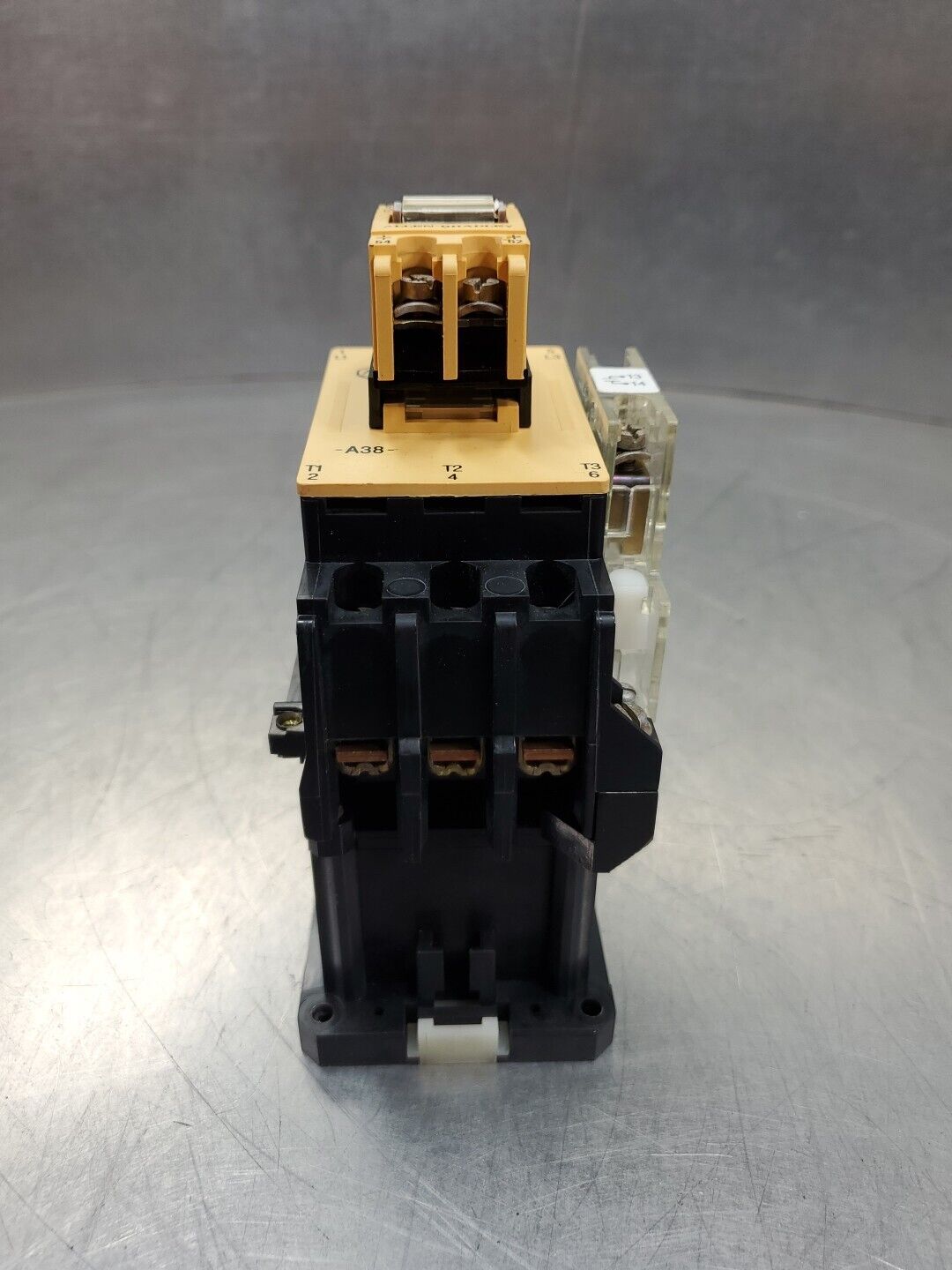 ALLEN BRADLEY 100-A38N*3 Ser C CONTACTOR, w/ 195-FA11.                     4D-34