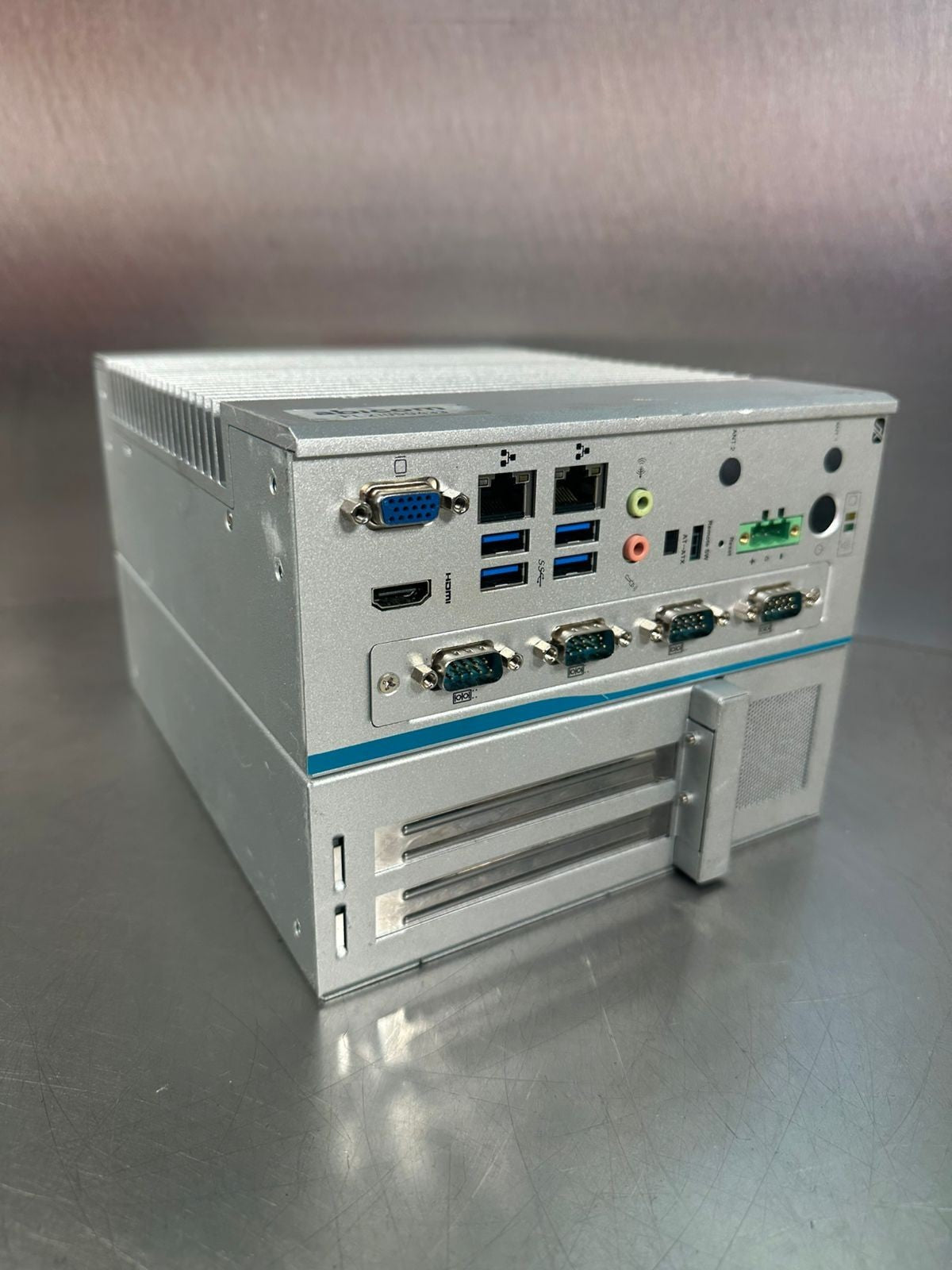 Axiomtek IPC962-511-DC-FL Fanless Computer 24Vdc 5A                (9.5.5)