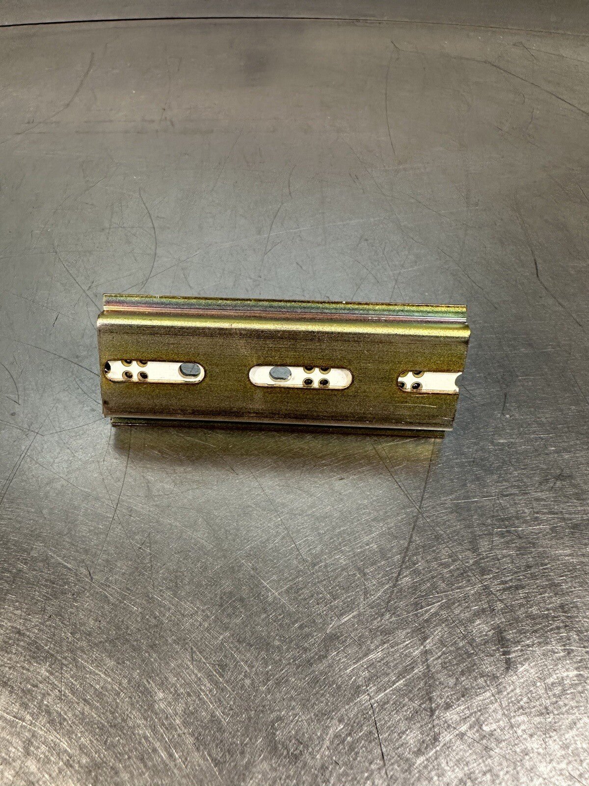 Eaton 812507 REV A 4 Position QCPort Backplane (BIN-1.4.2)