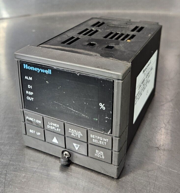 Honeywell UDC3000 Universal Digital Limit Controller                    (BIN632)