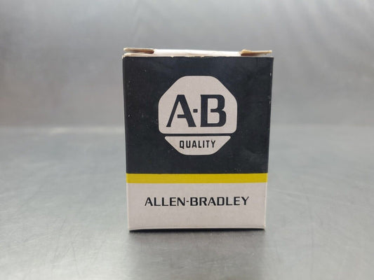 ALLEN-BRADLEY 800M-XA Ser B CONTACT 1 NO-1 NC BLOCK.                       4E-35