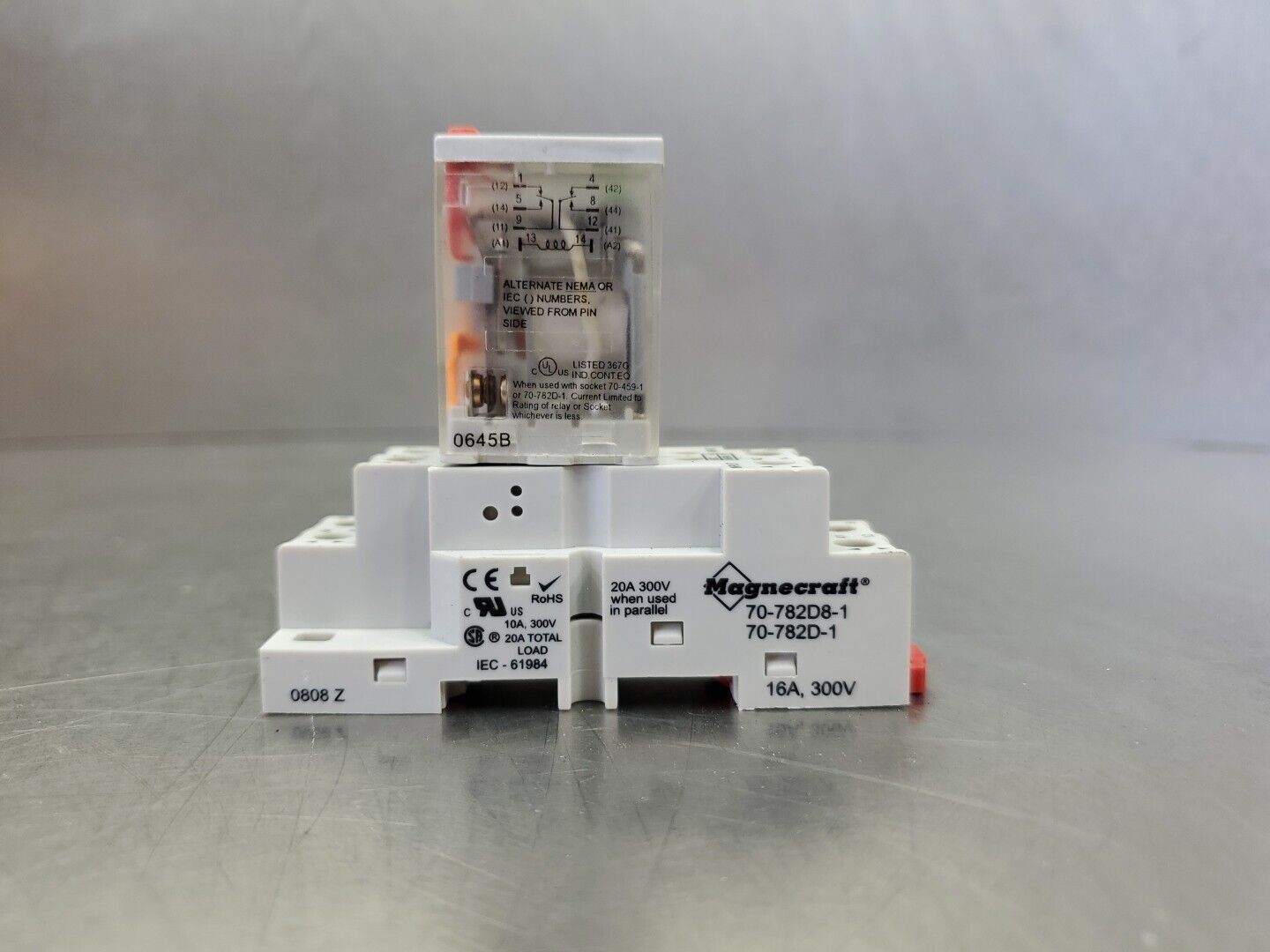 Magnecraft 782XBXM4L 120VAC Relay w/70-782D8-1 Base.                       4C-38