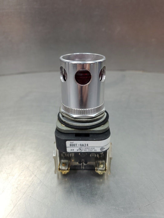 Allen-Bradley 800T-QA24 Ser T Momentary Red Push Button, Illuminated.       4D-8