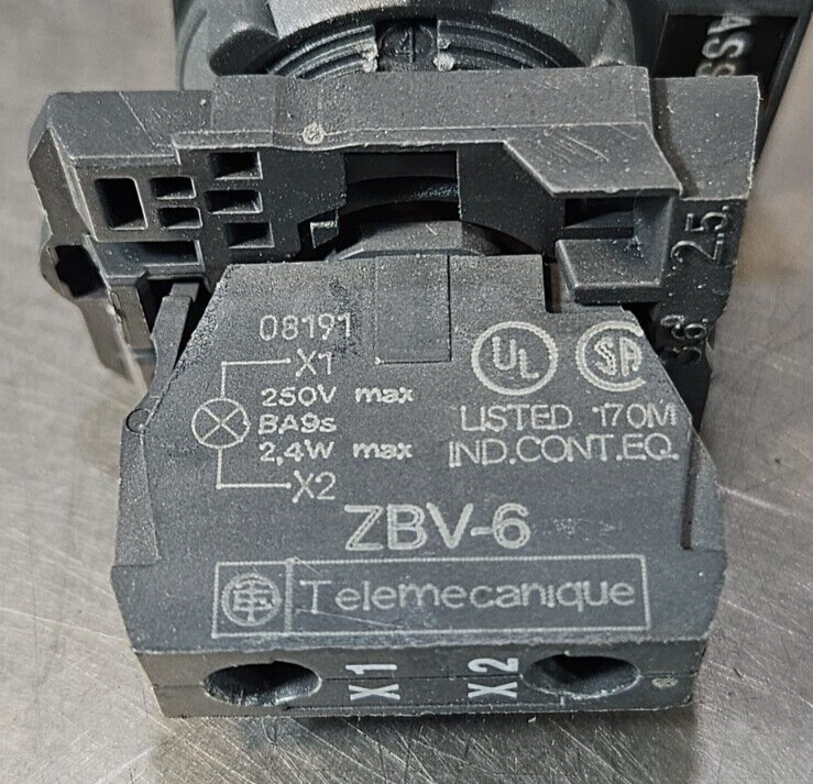 Telemecanique ZBV-6 Red push button                                     (BIN642)