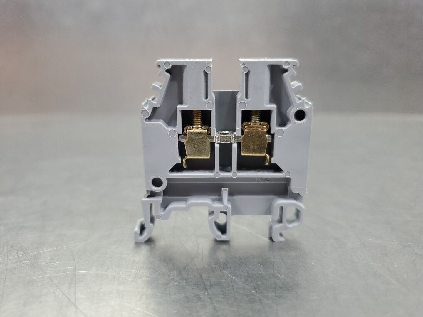 Entrelec M4/6 5116 Gray Terminal Block, Lot of 19.                         4B-40