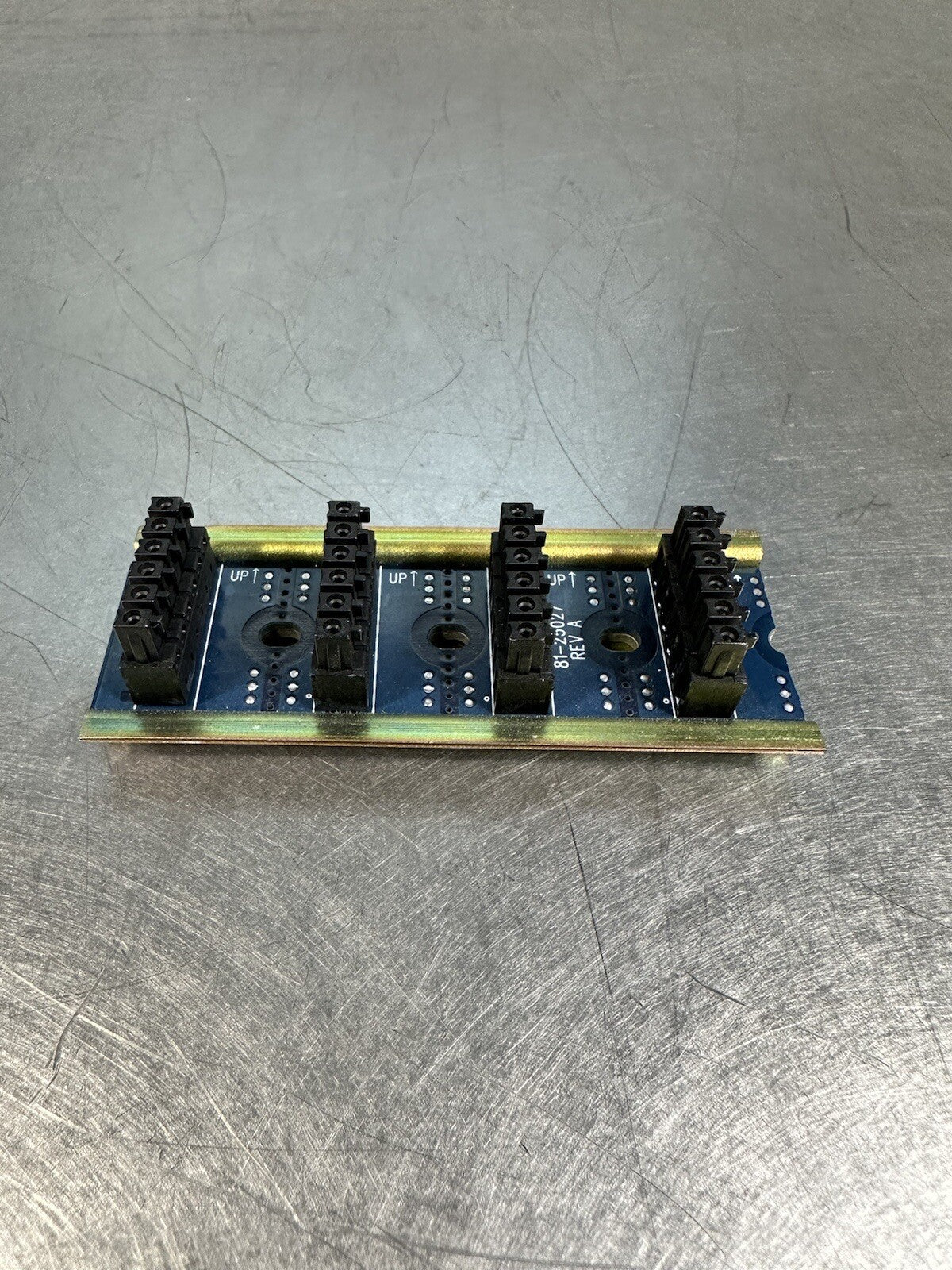 Eaton 812507 REV A 4 Position QCPort Backplane (BIN-1.4.2)