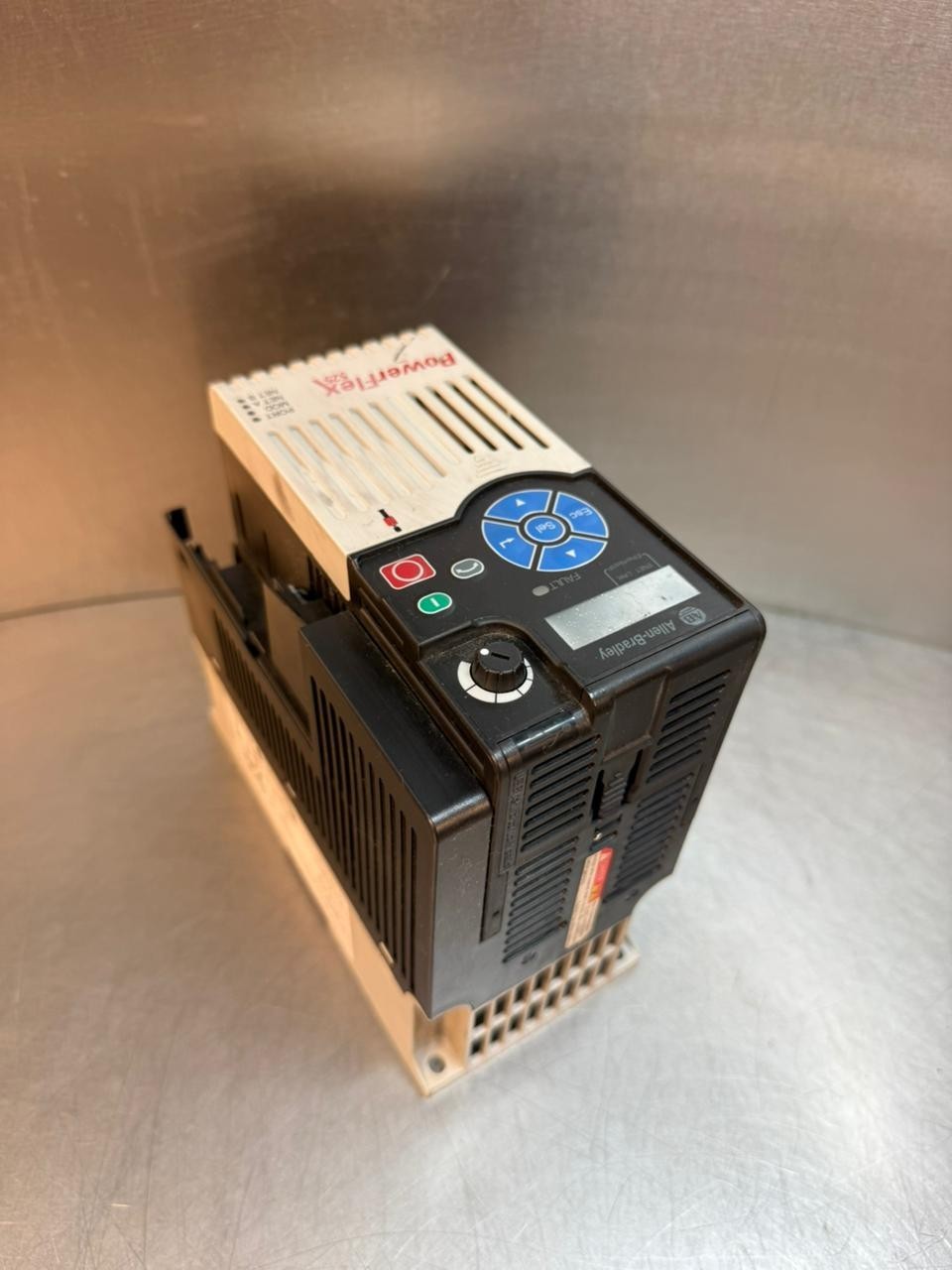 Allen-Bradley 25B-D010N114 /A Powerflex 525                        (8.4.8)