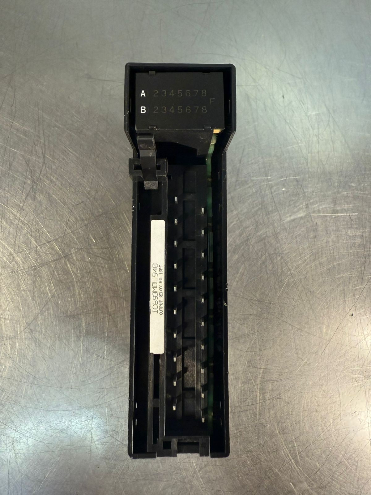 Ge Fanuc IC693MDL940C Output Relay 2A 16Pt                       (5.4.3)