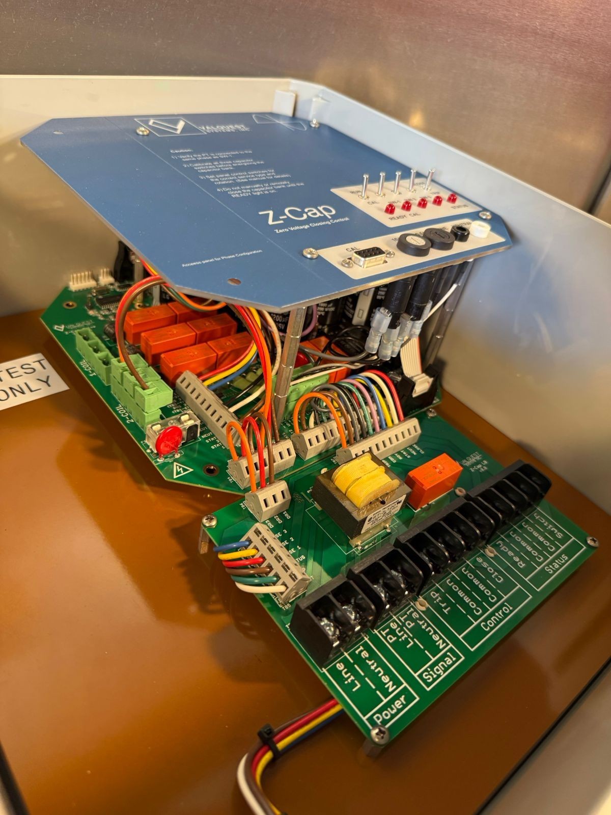 Valquest Z-cap ZC08-110060D2-11 Voltage Closing Control           (12.4.6)