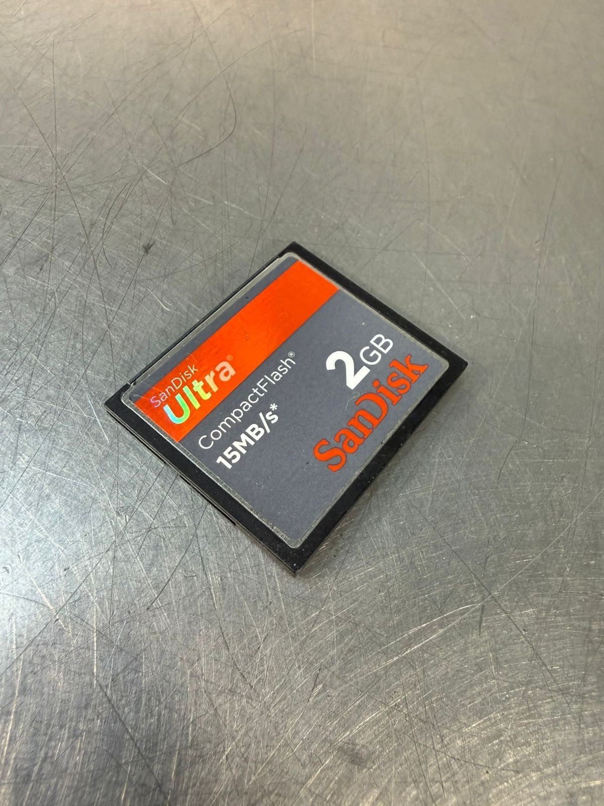SanDisk Ultra CompactFlash 2GB 15mb/S Be130213943B                 (5.4.2)