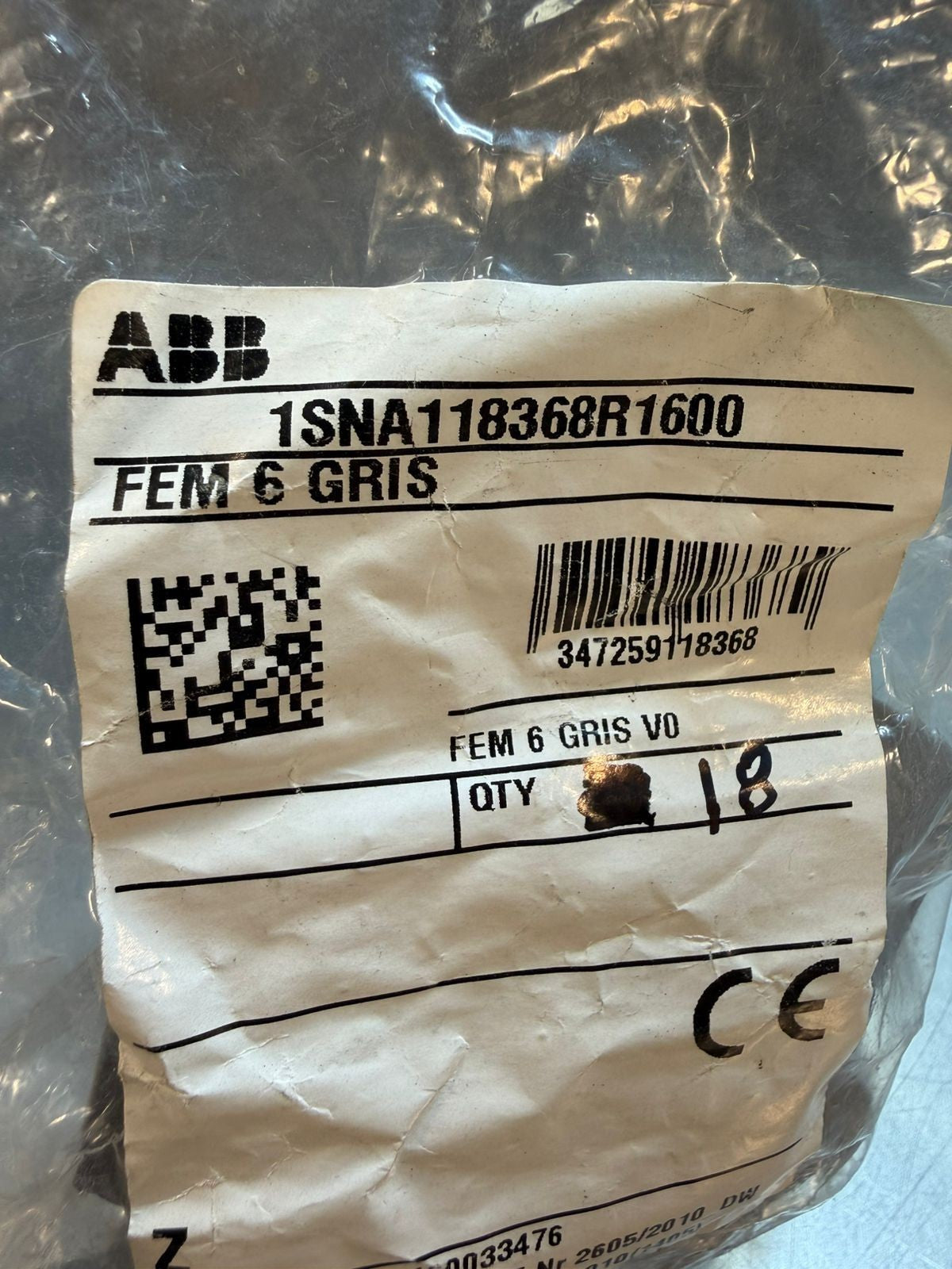 Abb 1SNA118368R1600 Fem 6 Gris V0 Pack of 18 und                   (7.3.2)