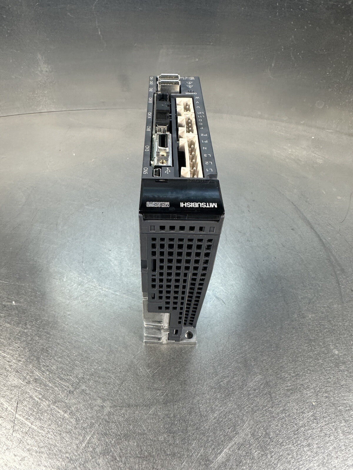 Mitsubishi MR-J3-10BS AC Servo Drive (BIN-1.2.4)