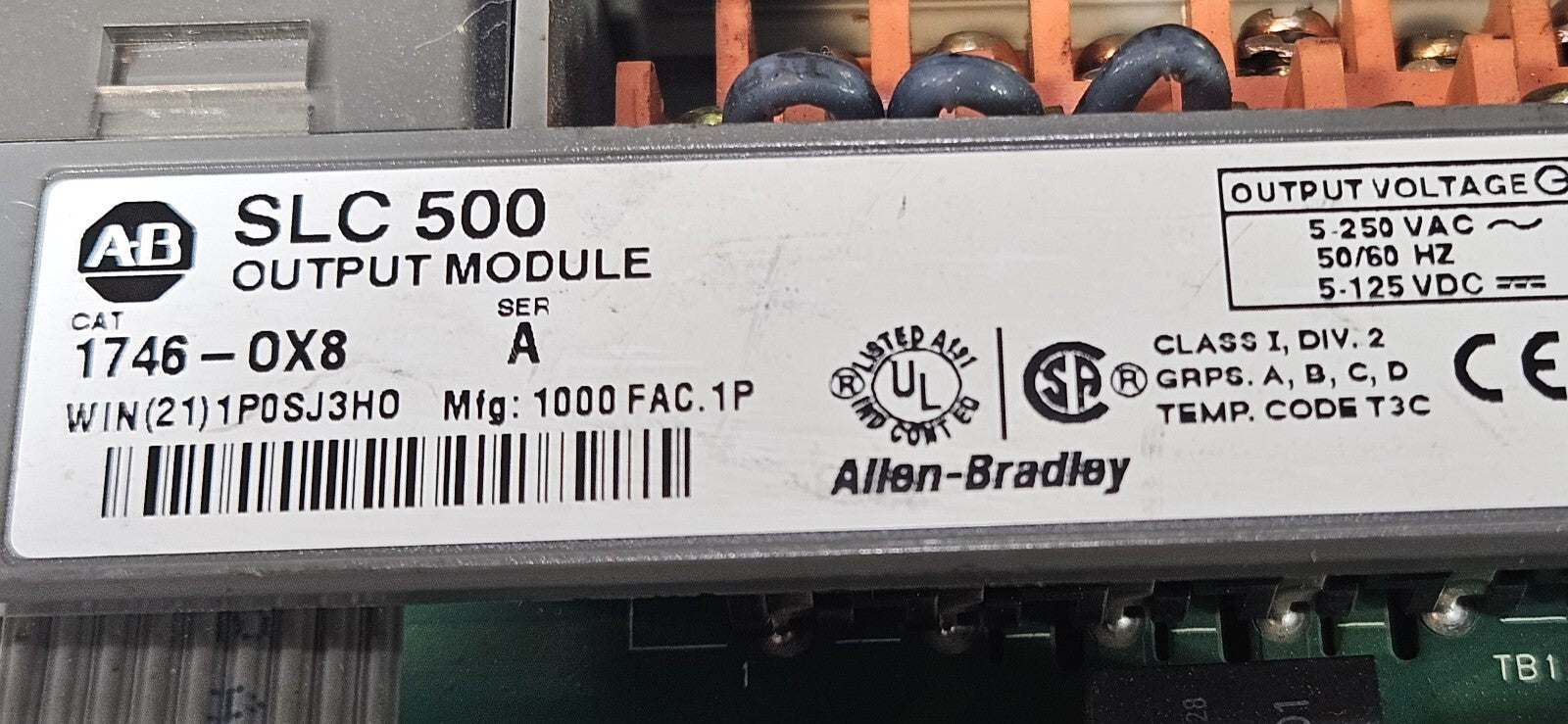 Allen Bradley 1746-0X8 SerA SLC500 Output Module                        (BIN733)