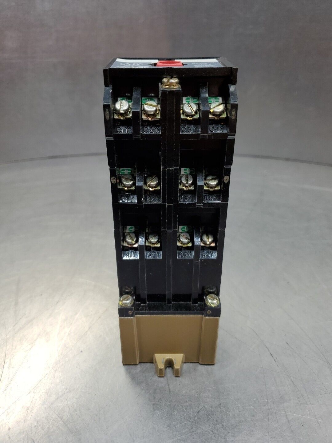 Allen-Bradley 700-P1200A1 Series A BULLETIN 700 Type P AC Relay.           4B-32