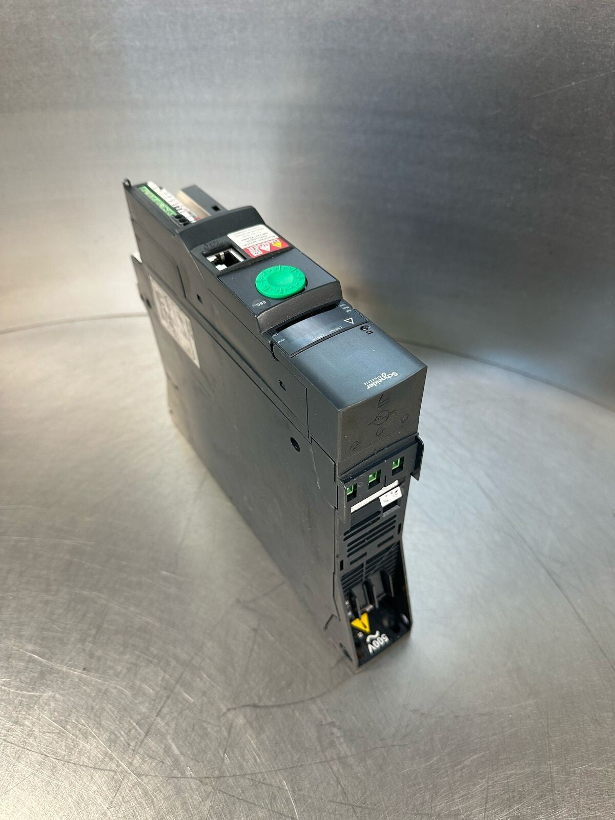 Schneider Electric Altivar 320 AC Drive ATV320U07N4B  0.75kW - 1HP (7.2.4)