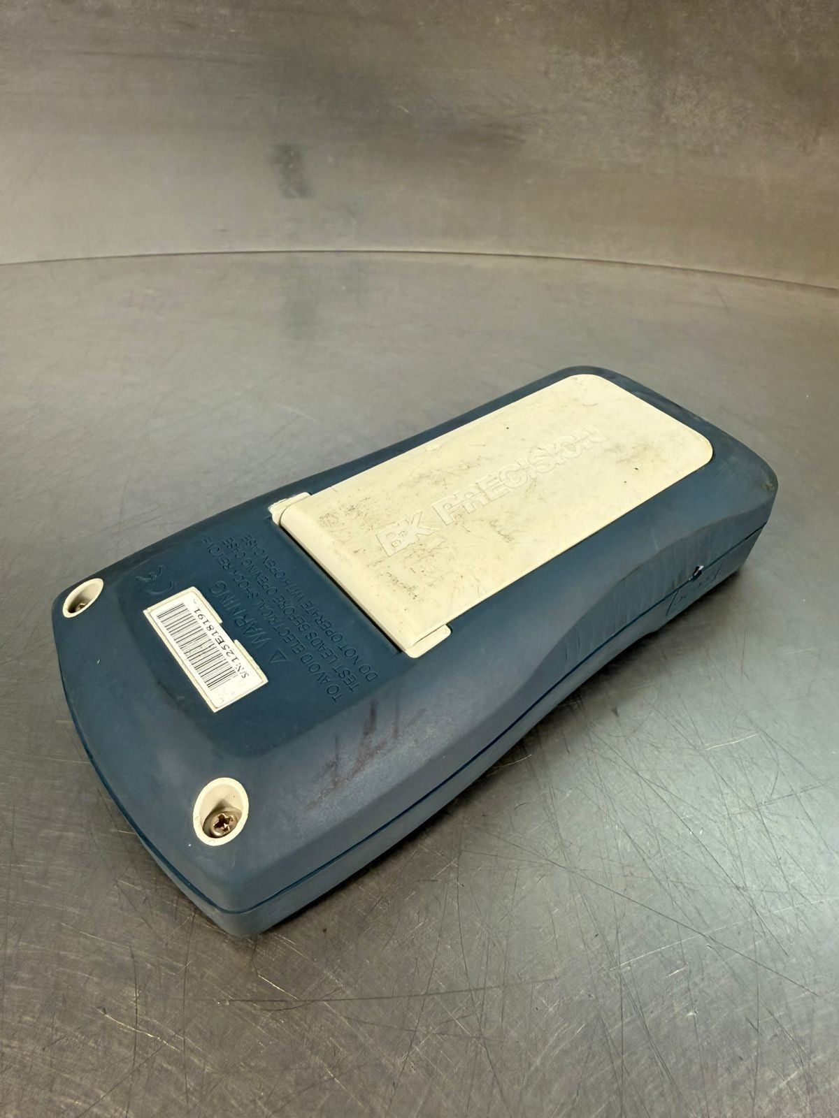 B&K Precision 830C - Dual Display Capacitance Meter                (4.2.3)