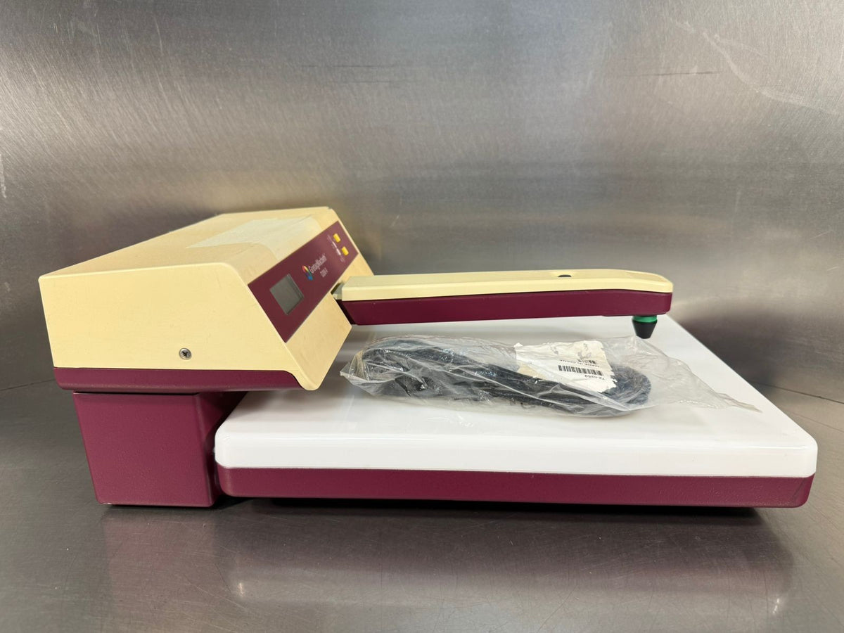 Gretag D200 II, Boxed 3246 / 36.51.03 117V 50/60Hz 55Va Ch-8105   (12.4.8)