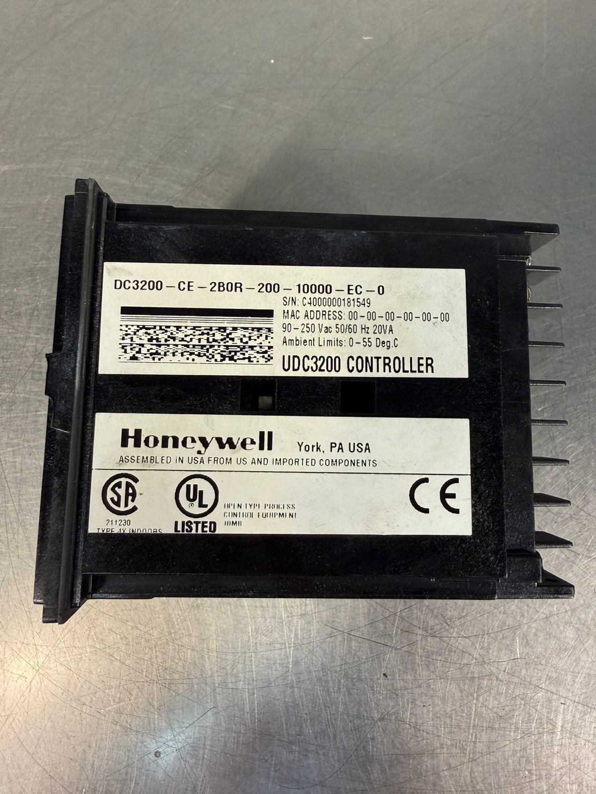 Honeywell Udc3200 DC3200-CE-2B0R-200-10000-EC-0 Case Only     (4.1.3)