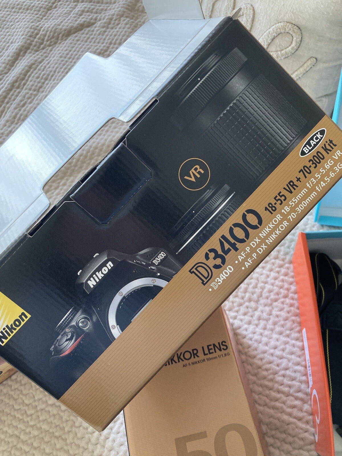 Nikon D3400 DSLR Bundle- 3 lenses, Camera Bag, Etc… Excellent Condition!!!!