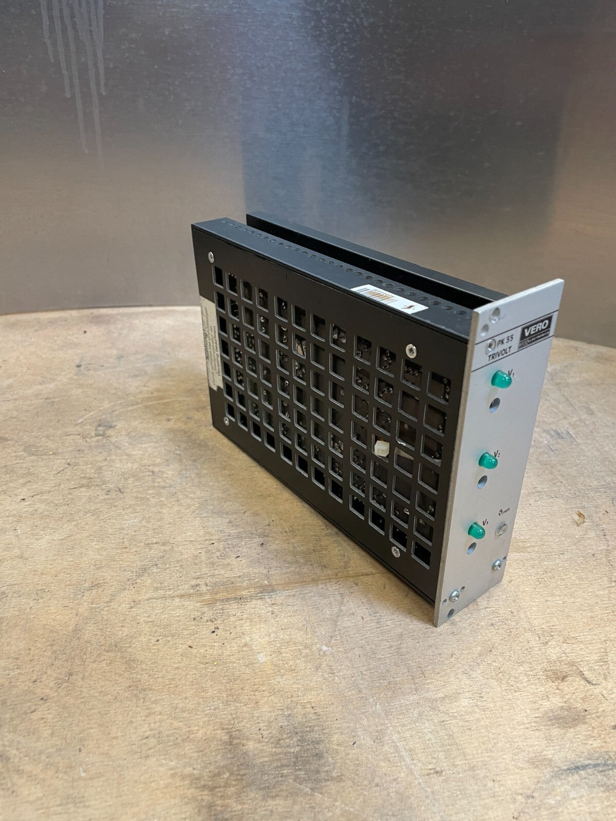 Vero 116-18845 Bicc Electroni. 47-400 Hz 90 W Pk 55 Trivolt Power Supply(BIN444)