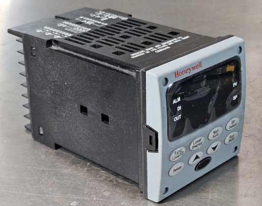 Honeywell DC3500-C0-0020-220-00000-00-0  Controller                     (BIN531)