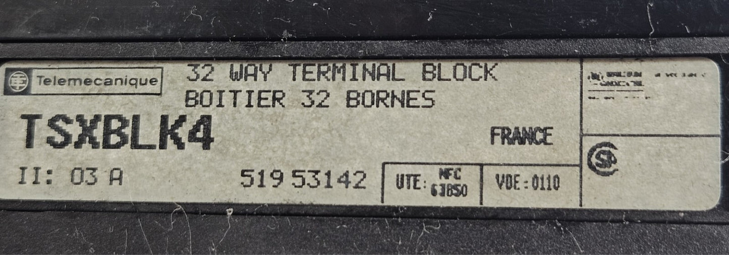 Telemecanique Schneider Automation TSXAEM821 / TSXBLK4 Input Module     (BIN632)