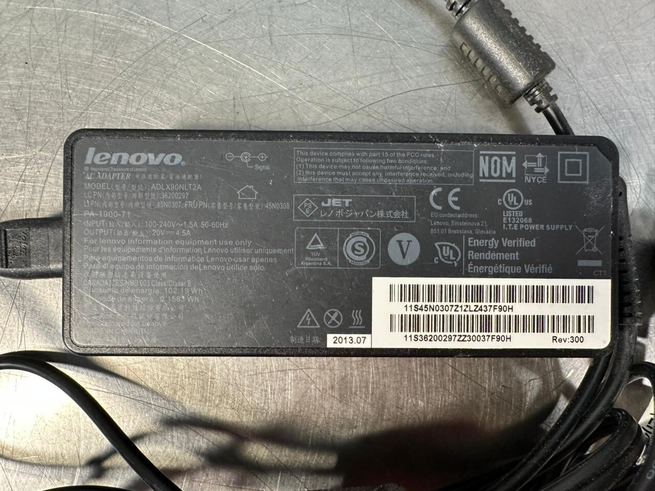 Lenovo ADLX90NLT2A / 45N0307 / 36200297 AC ADAPTER                 (2.3.1)