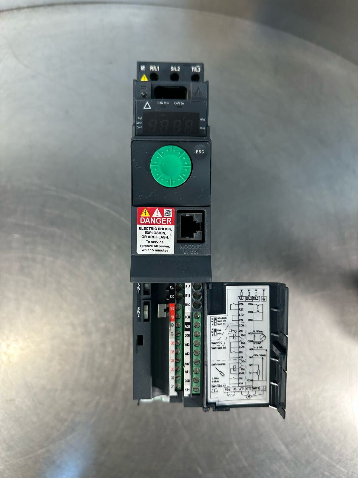 Schneider Electric Altivar 320 ATV320U07N4B 0.75kW-1HP (8.3.2)