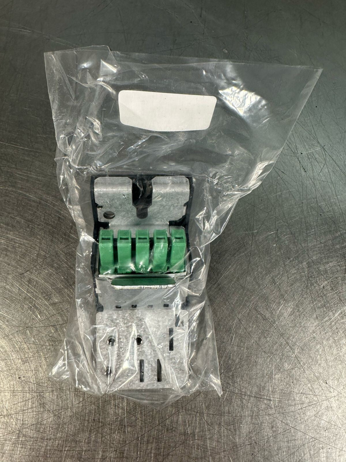 Pbe Motor Pluggable Connector S1A2514702    NEW        (5.3.5)