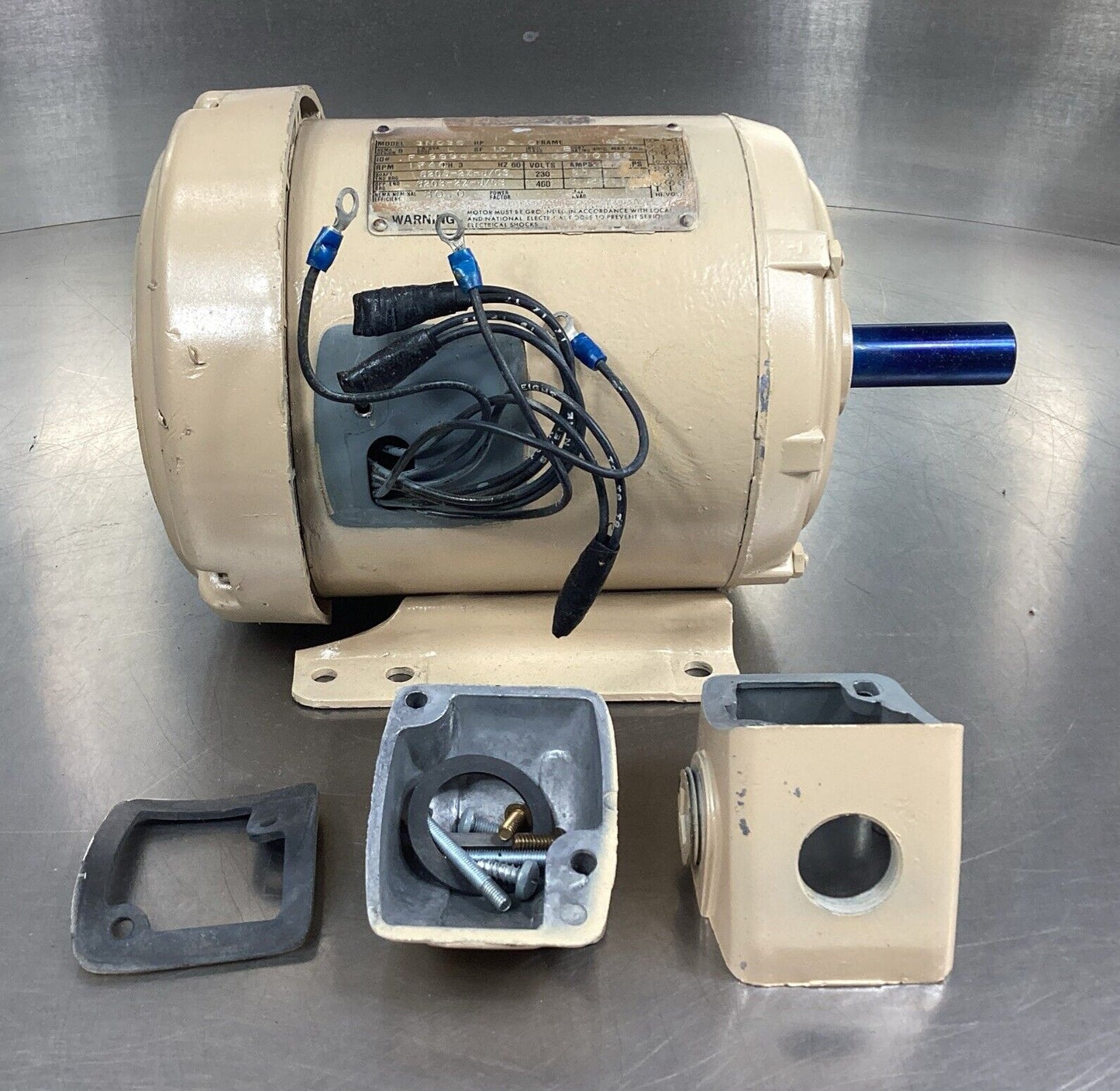 DAYTON  3N035  2HP ELECTRIC MOTOR 1740 RPM 145T FRAME 3 PHASE      1D