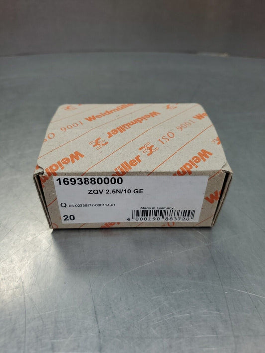 Weidmuller ZQV2.5N/10GE 1693880000 Shorting Strip Wiring Terminal.         4C-37