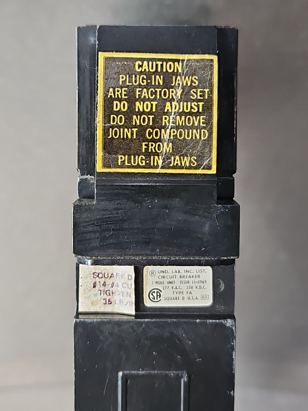 Square D FA14015B  15 Amp 277V 1 Pole I Line Circuit Breaker            (BIN252)