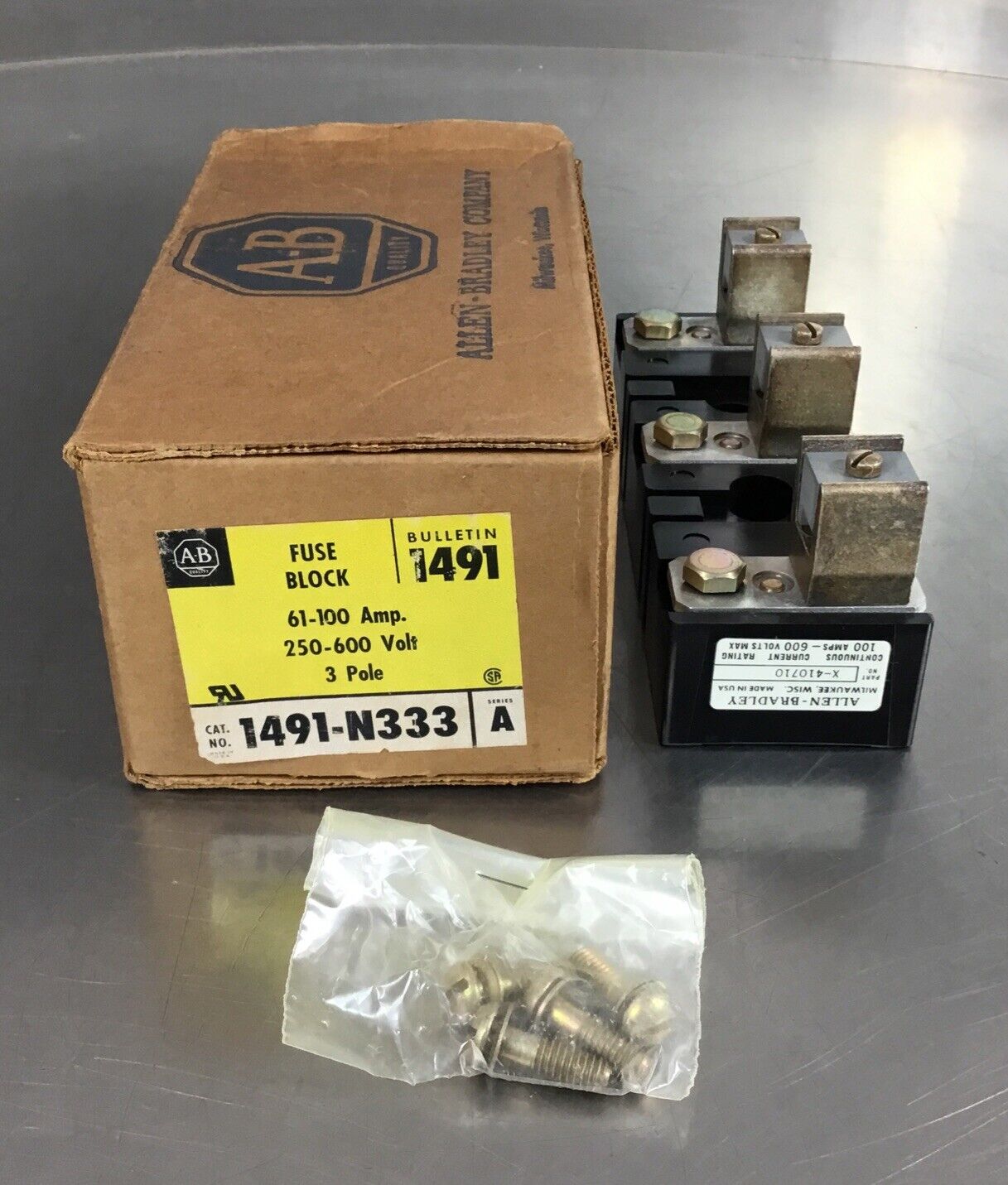 Allen Bradley 1491-N333 /A 250-600V 61-100A 3P Fuse Block **(only 1 block) 4B-28