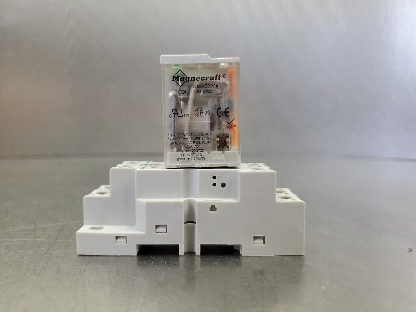 Magnecraft 782XBXM4L 120VAC Relay w/70-782D8-1 Base.                       4C-38